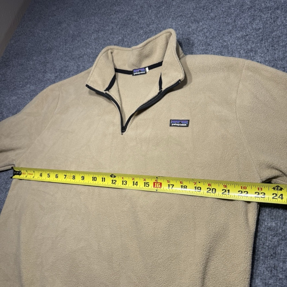Patagonia Beige quarter-zip fleece pullover Size Medium - Picture 3 of 7